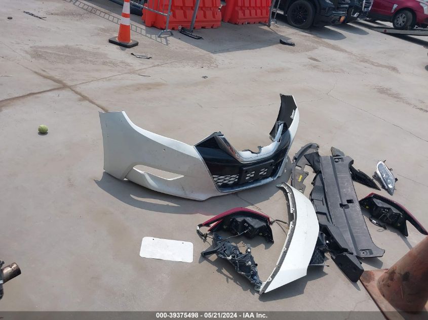 2017 NISSAN MAXIMA 3.5S/SV/SL/SR/PLAT - 1N4AA6AP3HC448605