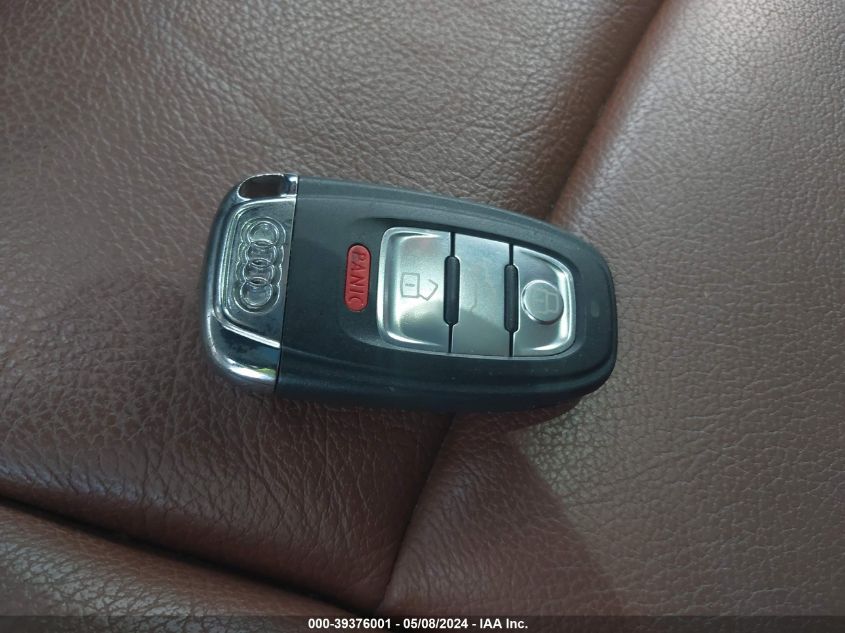 2012 Audi Q5 2.0T Premium VIN: WA1CFAFP8CA105500 Lot: 39376001