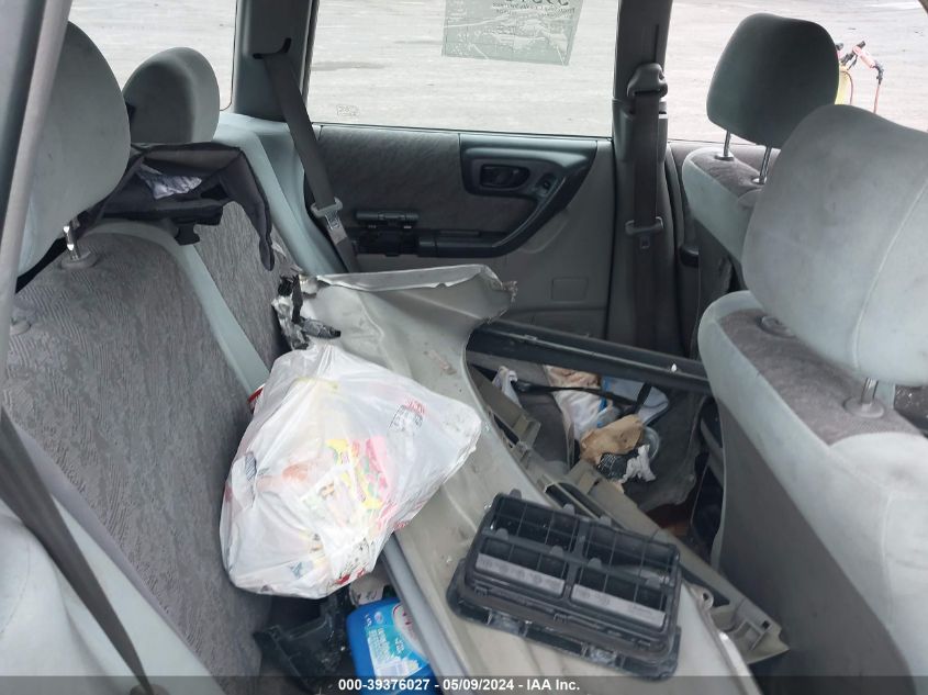 2000 Subaru Forester L VIN: JF1SF6359YH726105 Lot: 39376027