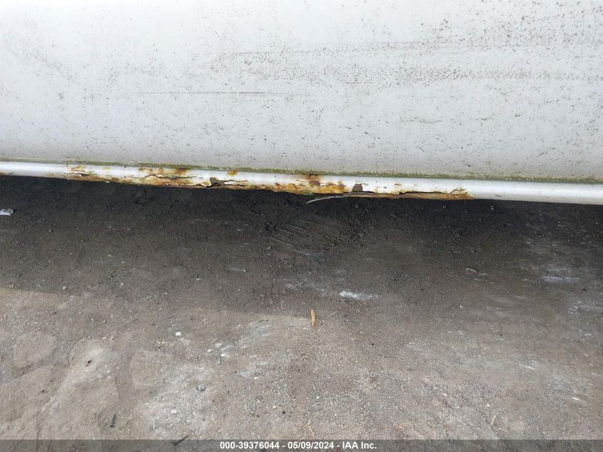 2000 Chevrolet Silverado 1500 VIN: 1GCEK14W8YE285890 Lot: 39376044