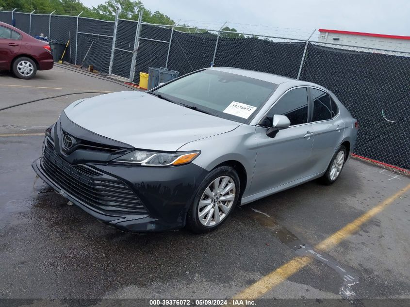 2018 Toyota Camry Le VIN: 4T1B11HK5JU640101 Lot: 39376072