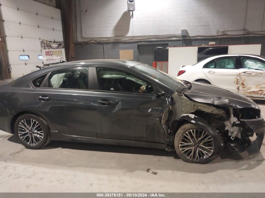 2023 Kia Forte Gt-Line VIN: 3KPF54AD6PE617960 Lot: 39376151