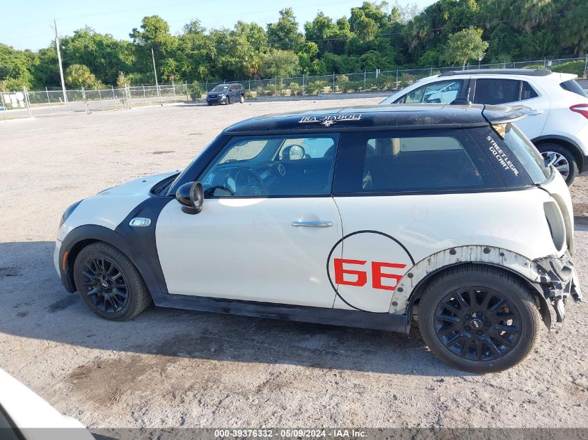 2014 Mini Hardtop Cooper S VIN: WMWXM7C59ET987638 Lot: 39376332