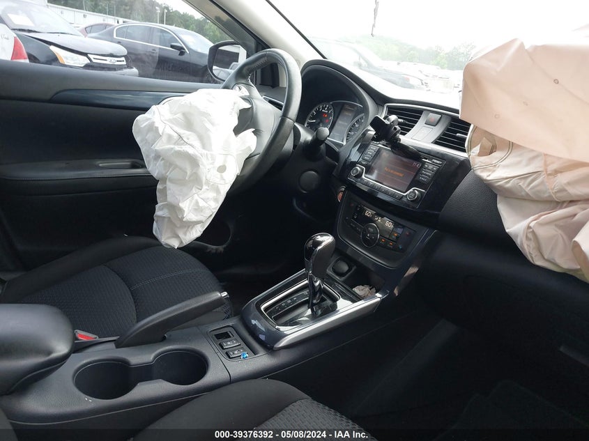 VIN 3N1AB7AP1JY203573 2018 NISSAN SENTRA SR
