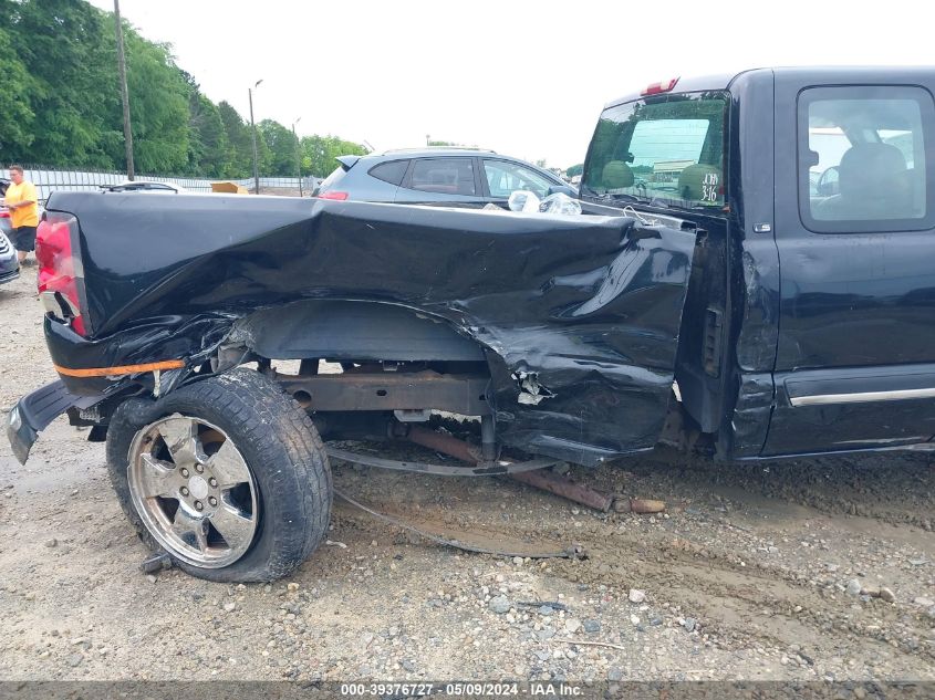 2004 Chevrolet Silverado 1500 Ls VIN: 2GCEC19T941417773 Lot: 39376727