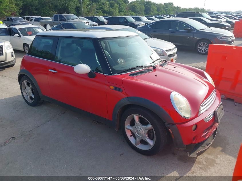 2005 Mini Cooper VIN: WMWRC33525TJ70063 Lot: 39377147