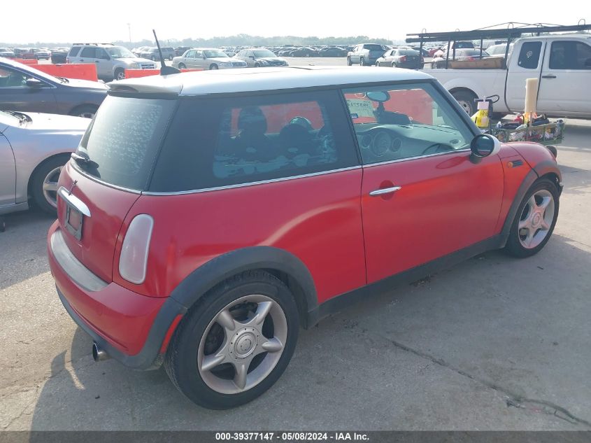 2005 Mini Cooper VIN: WMWRC33525TJ70063 Lot: 39377147