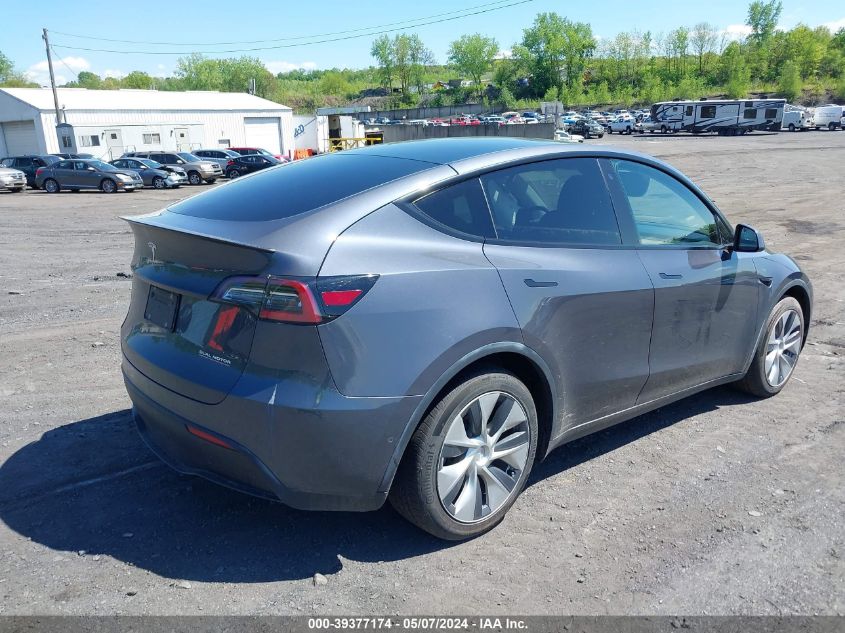 2020 Tesla Model Y Long Range Dual Motor All-Wheel Drive/Performance Dual Motor All-Wheel Drive VIN: 5YJYGDEF3LF011860 Lot: 39377174