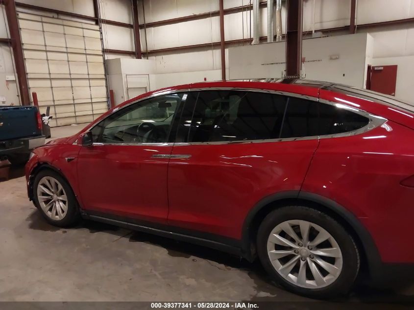 2018 Tesla Model X 100D/75D/P100D VIN: 5YJXCDE2XJF103906 Lot: 39377341