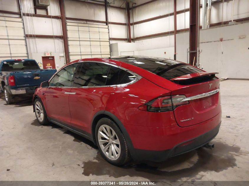 2018 Tesla Model X 100D/75D/P100D VIN: 5YJXCDE2XJF103906 Lot: 39377341