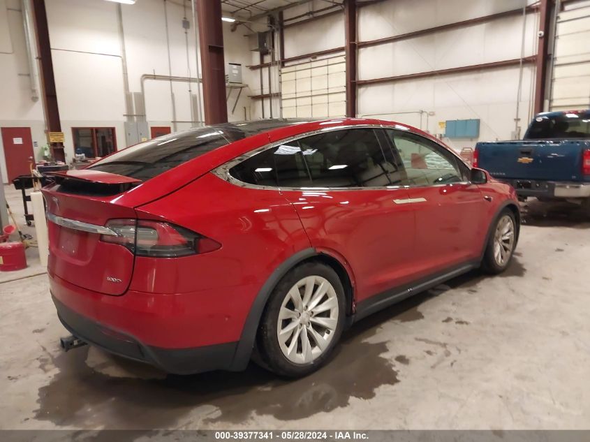 2018 Tesla Model X 100D/75D/P100D VIN: 5YJXCDE2XJF103906 Lot: 39377341