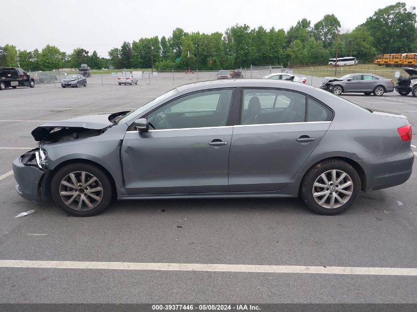 2013 Volkswagen Jetta 2.5L Se VIN: 3VWDX7AJ2DM450410 Lot: 39377446