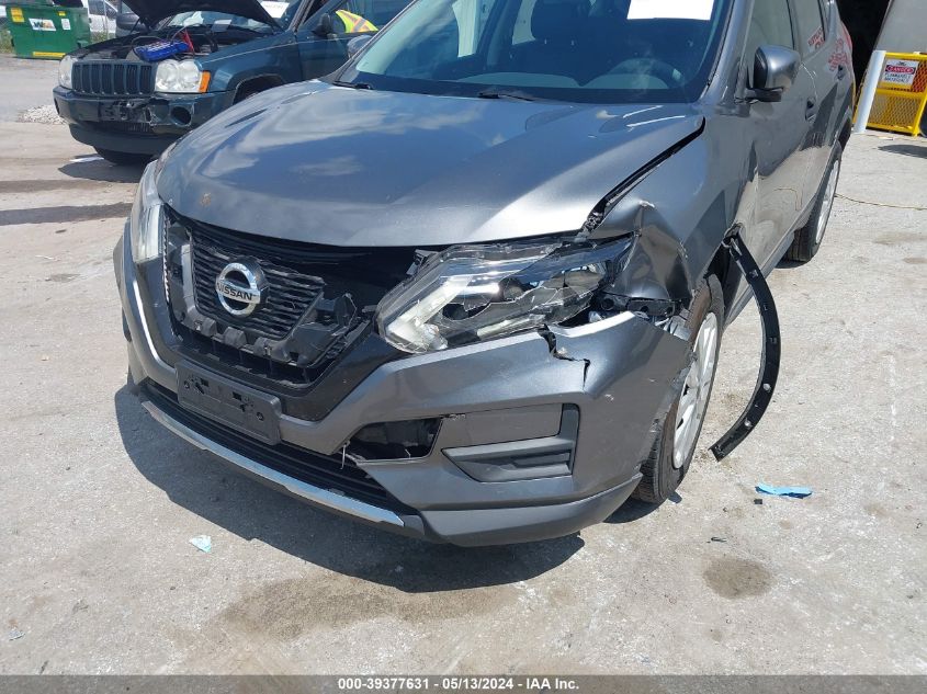 2017 Nissan Rogue S VIN: JN8AT2MV4HW004286 Lot: 39377631