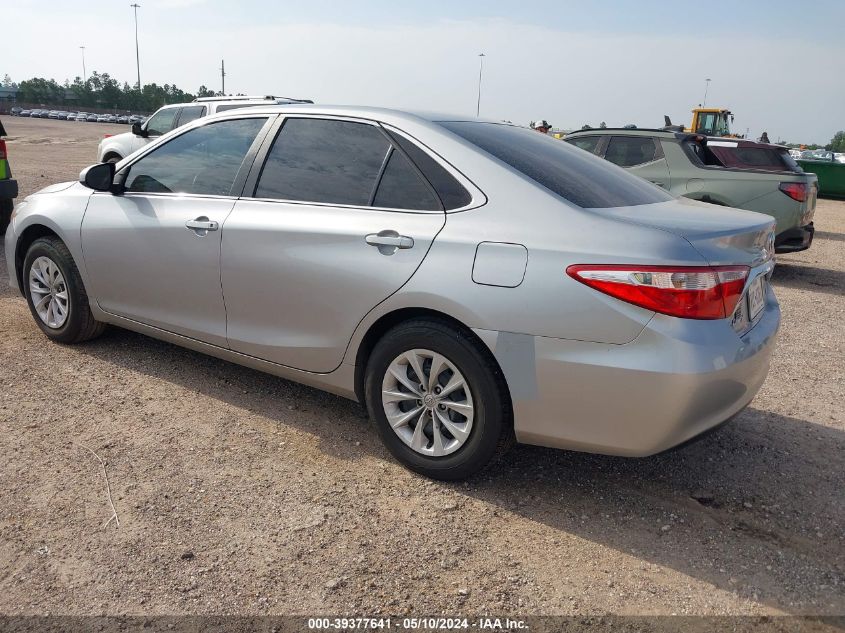 2017 Toyota Camry Le/Se/Xle/Xse VIN: 4T1BF1FK5HU641568 Lot: 39377641