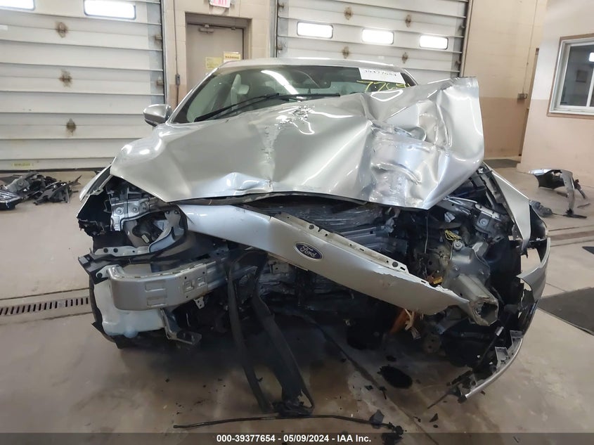 VIN 3FA6P0HD9LR262560 2020 FORD FUSION SE