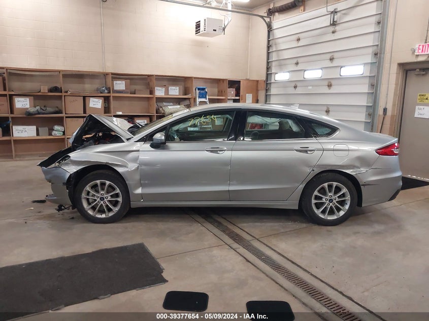 VIN 3FA6P0HD9LR262560 2020 FORD FUSION SE