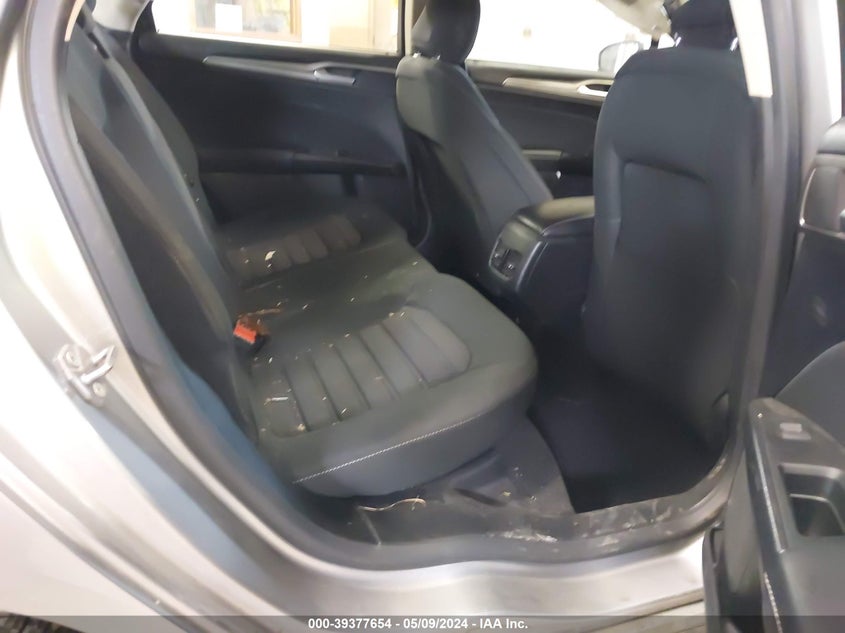 VIN 3FA6P0HD9LR262560 2020 FORD FUSION SE