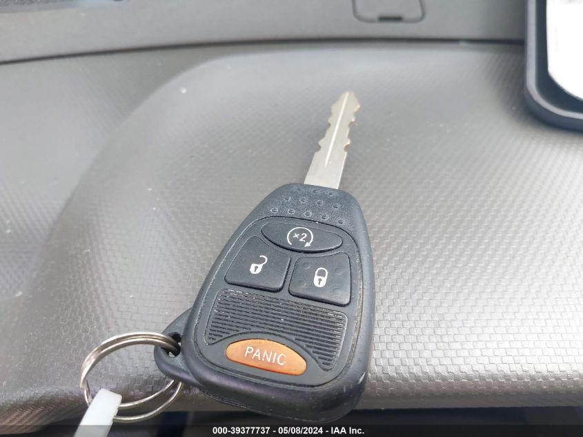 2009 Jeep Wrangler Unlimited Sahara VIN: 1J4GB59199L705418 Lot: 39377737