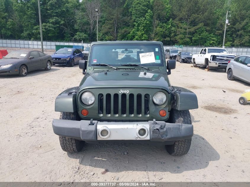 2009 Jeep Wrangler Unlimited Sahara VIN: 1J4GB59199L705418 Lot: 39377737