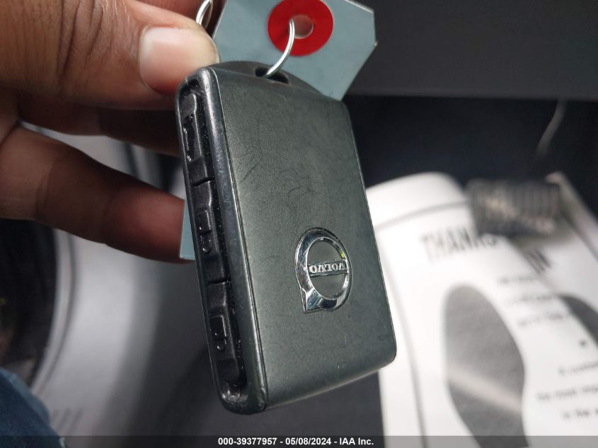 2022 Volvo Xc40 T4 Momentum VIN: YV4AC2HK3N2724870 Lot: 39377957