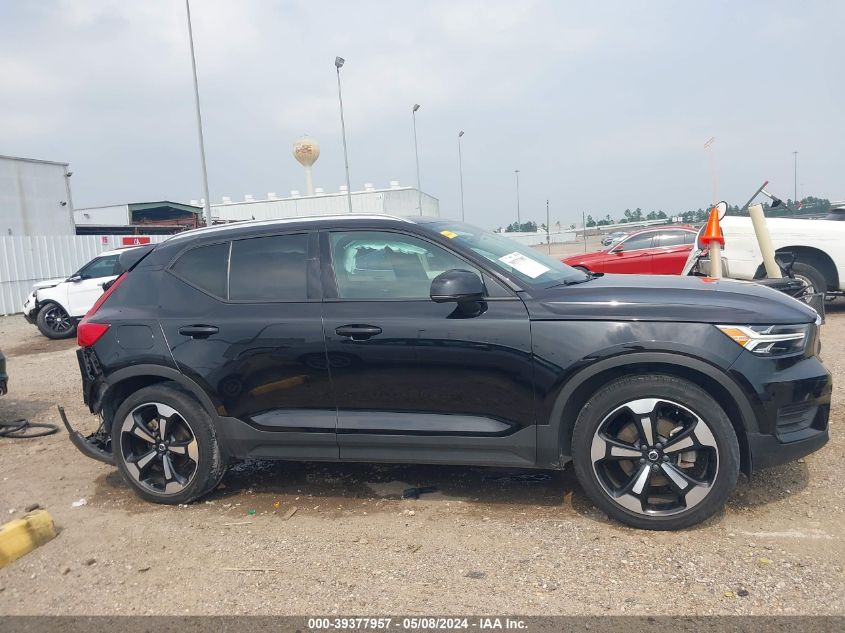 2022 Volvo Xc40 T4 Momentum VIN: YV4AC2HK3N2724870 Lot: 39377957