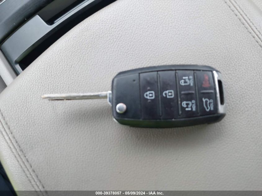 2017 Kia Sedona Lx VIN: KNDMB5C16H6236058 Lot: 39378057