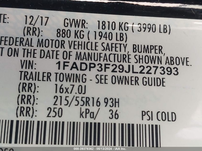 VIN 1FADP3F29JL227393 2018 FORD FOCUS SE