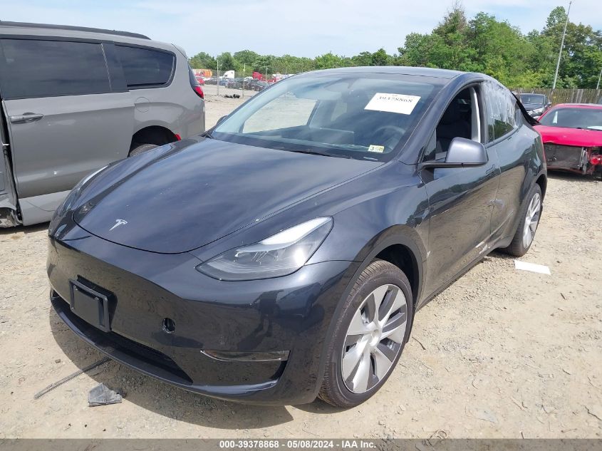 2024 Tesla Model Y Long Range Dual Motor All-Wheel Drive VIN: 7SAYGDEE8RA241345 Lot: 39378868