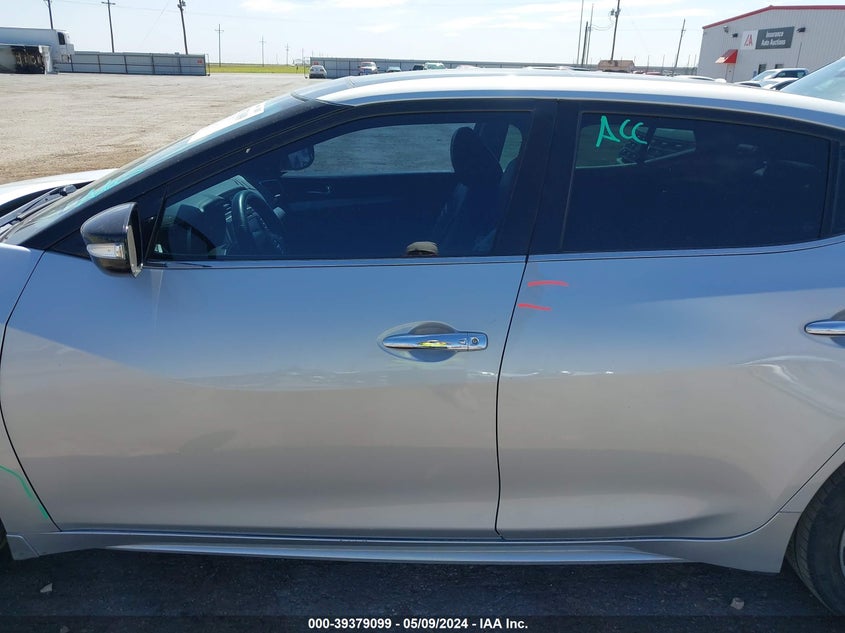 2017 NISSAN MAXIMA 3.5S/SV/SL/SR/PLAT - 111N4AA6AP4HC4470