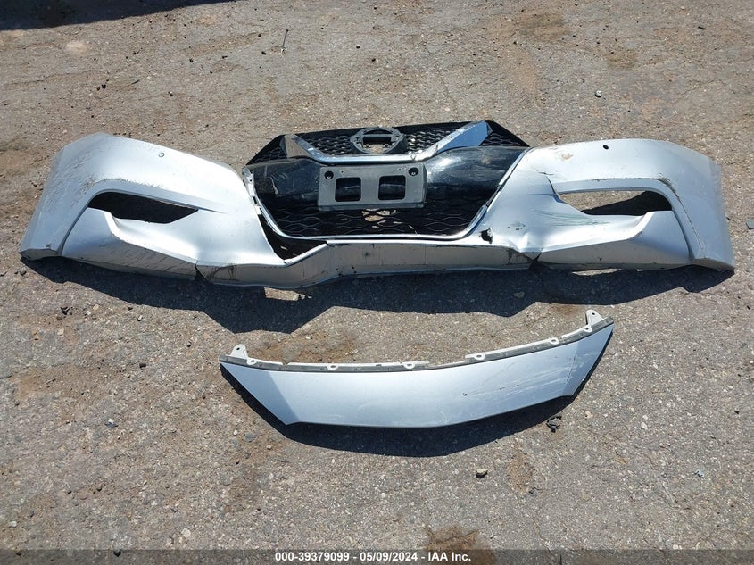 2017 NISSAN MAXIMA 3.5S/SV/SL/SR/PLAT - 111N4AA6AP4HC4470