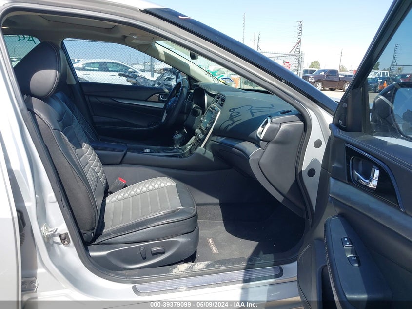 2017 NISSAN MAXIMA 3.5S/SV/SL/SR/PLAT - 111N4AA6AP4HC4470