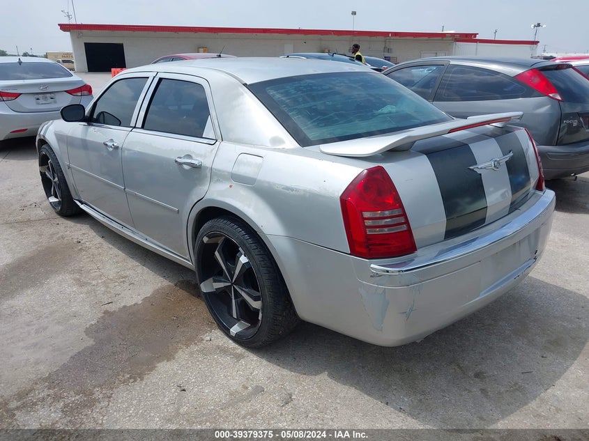 2005 Chrysler 300C VIN: 2C3JA63H15H521189 Lot: 39379375