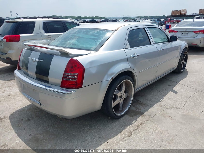2005 Chrysler 300C VIN: 2C3JA63H15H521189 Lot: 39379375