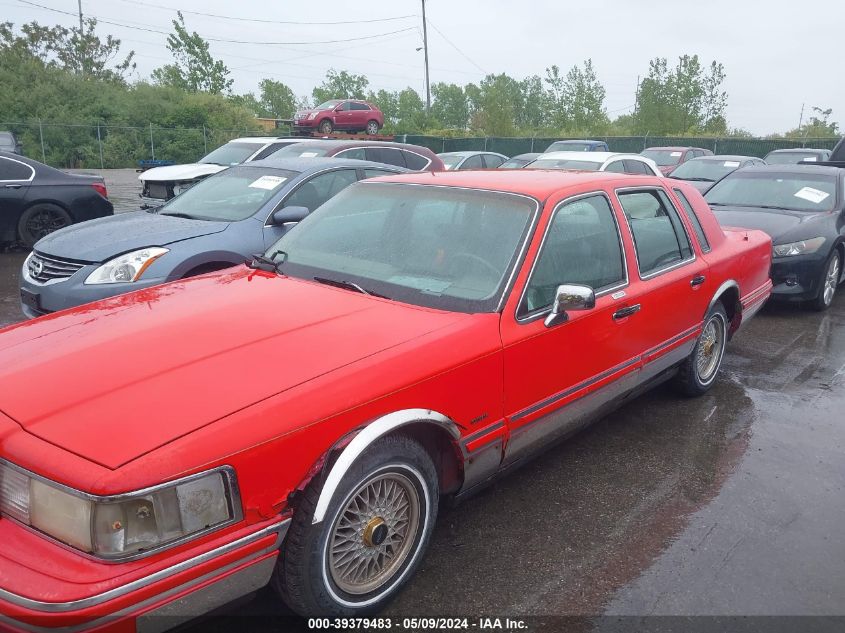 1994 Lincoln Town Car Signature/Tournament VIN: 1LNLM82W4RY711289 Lot: 39379483