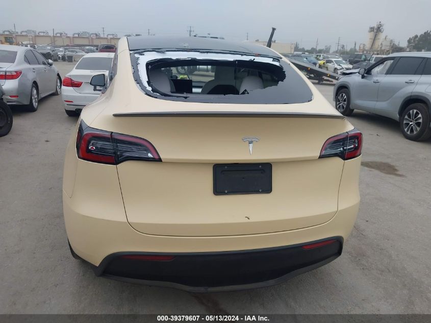 2022 Tesla Model Y Performance Dual Motor All-Wheel Drive VIN: 7SAYGDEF3NF489962 Lot: 39379607