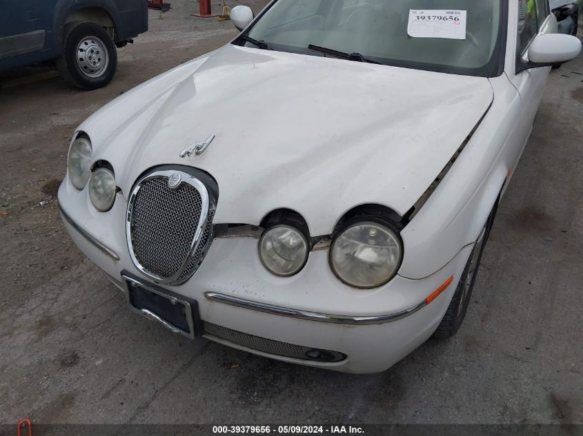 2005 Jaguar S-Type 4.2L V8 VIN: SAJWA01U85HN14889 Lot: 39379656