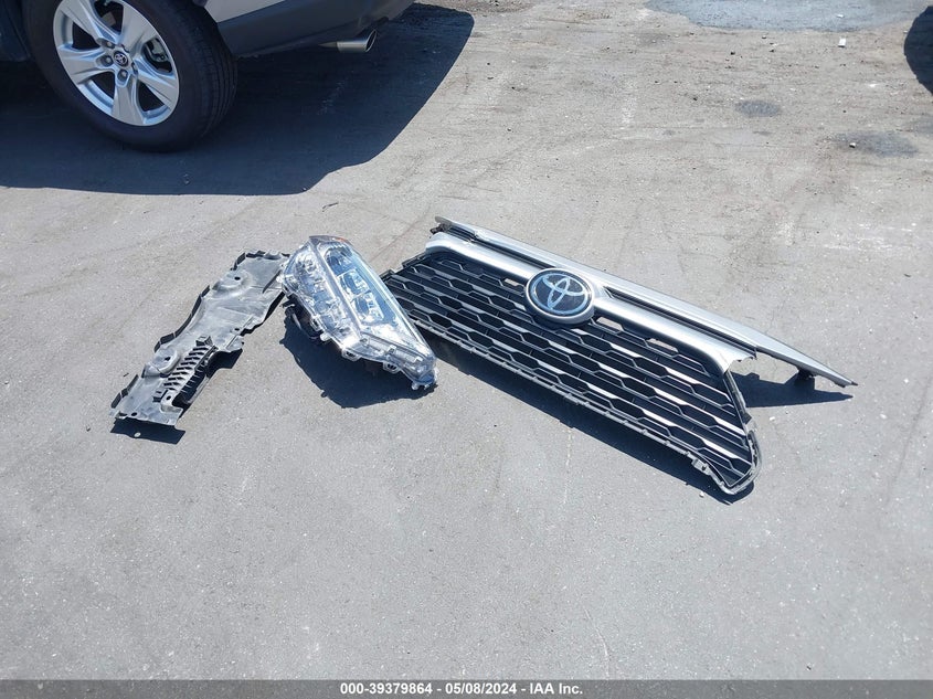 2019 TOYOTA RAV4 XLE/XLE PREMIUM - 2T3W1RFV9KW020132