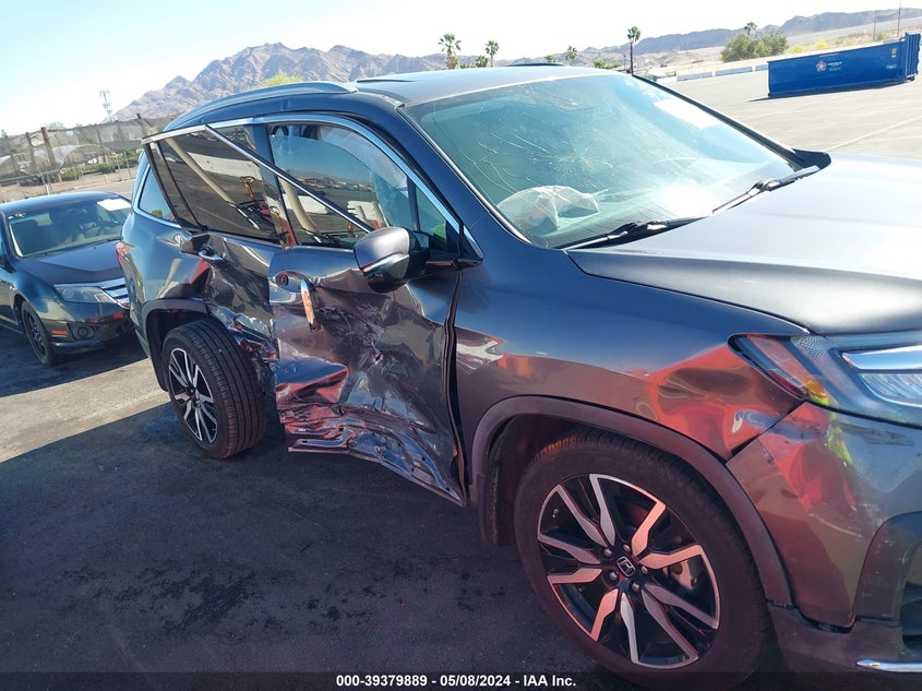 VIN 5FNYF5H6XKB009719 2019 HONDA PILOT TOURING