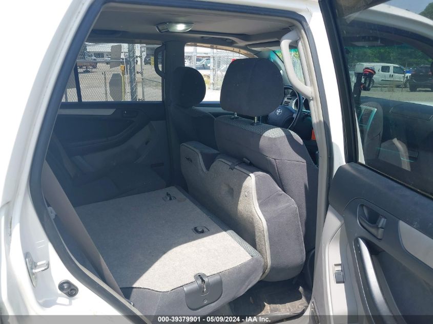 2004 Toyota 4Runner Sr5 Sport V8 VIN: JTEBT14R940043865 Lot: 39379901