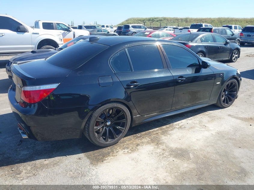 2009 BMW M5 VIN: WBSNB93509CX10886 Lot: 39379931
