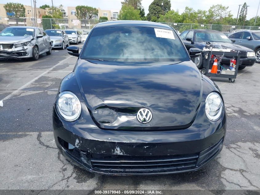 2014 Volkswagen Beetle 2.5L VIN: 3VWJP7AT5EM632043 Lot: 39379945