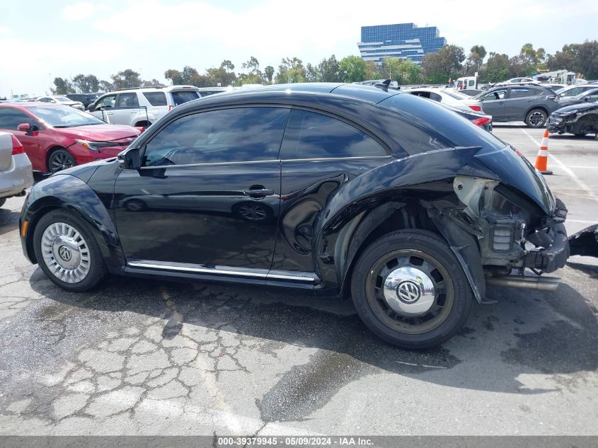 2014 Volkswagen Beetle 2.5L VIN: 3VWJP7AT5EM632043 Lot: 39379945