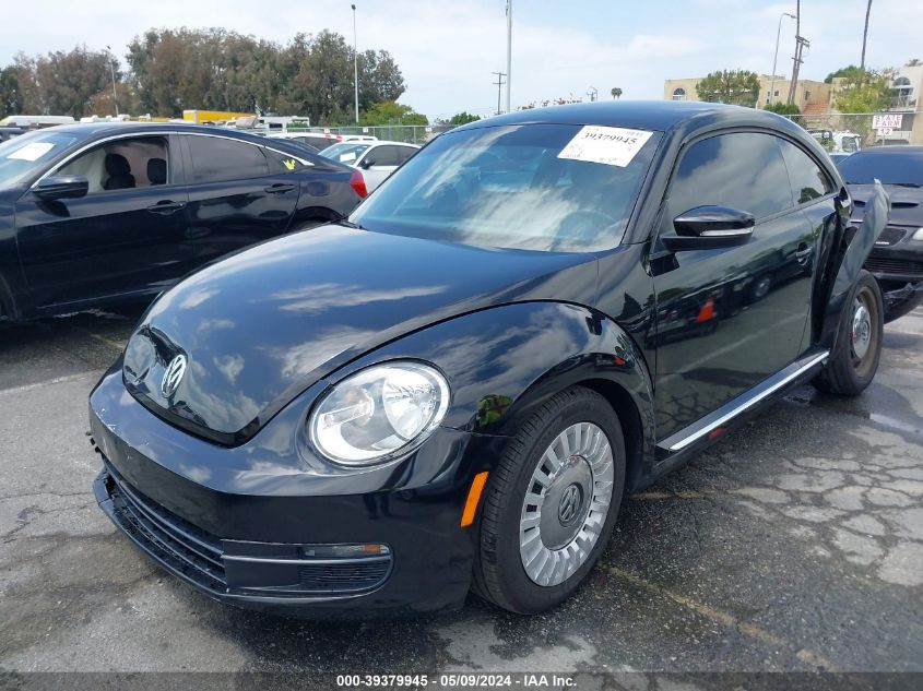 2014 Volkswagen Beetle 2.5L VIN: 3VWJP7AT5EM632043 Lot: 39379945