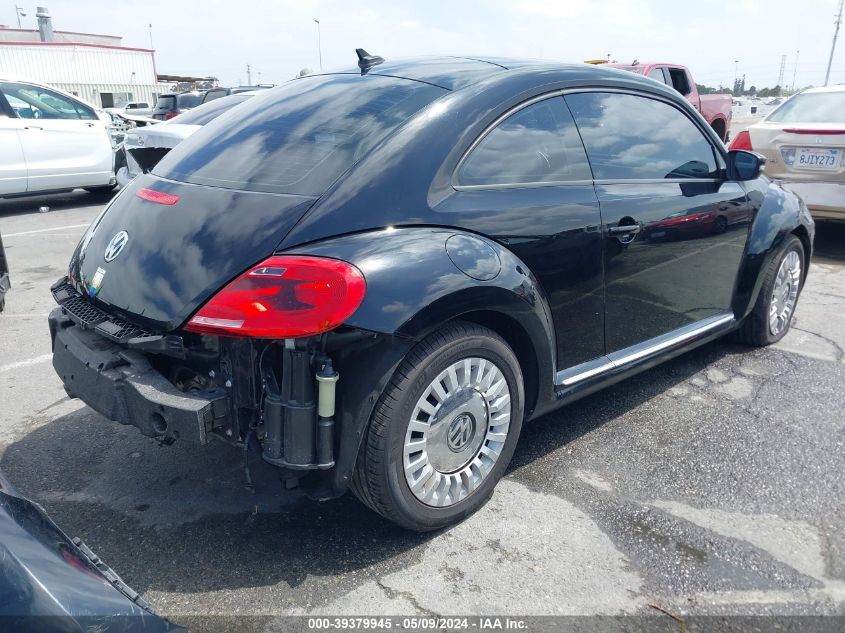 2014 Volkswagen Beetle 2.5L VIN: 3VWJP7AT5EM632043 Lot: 39379945