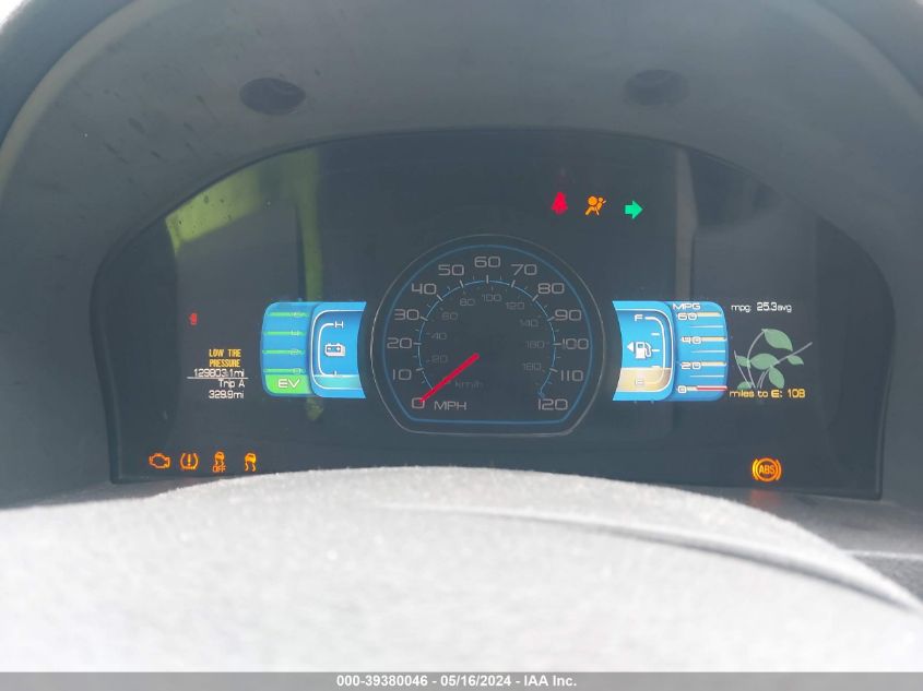 2010 Ford Fusion Hybrid VIN: 3FADP0L32AR324917 Lot: 39380046