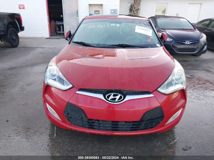 2013 Hyundai Veloster Base W/Gray VIN: KMHTC6AD8DU107364 Lot: 39380063