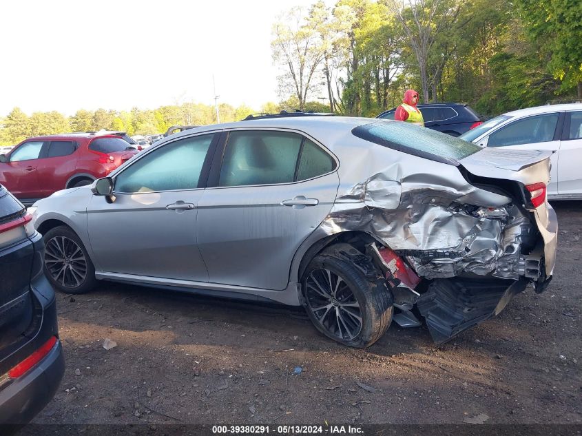 2018 Toyota Camry Se VIN: 4T1B11HK0JU133221 Lot: 39380291