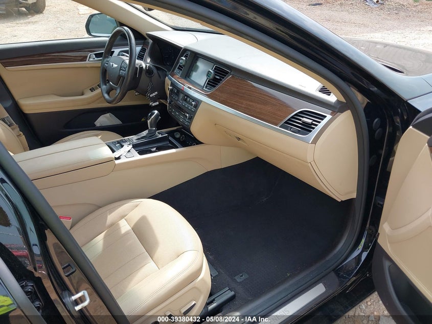 2015 Hyundai Genesis 3.8 VIN: KMHGN4JE8FU080257 Lot: 39380432