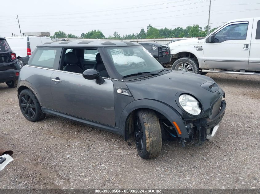 2010 Mini Cooper S VIN: WMWMF7C56ATX45381 Lot: 39380564