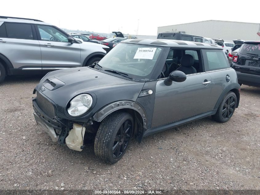 2010 Mini Cooper S VIN: WMWMF7C56ATX45381 Lot: 39380564